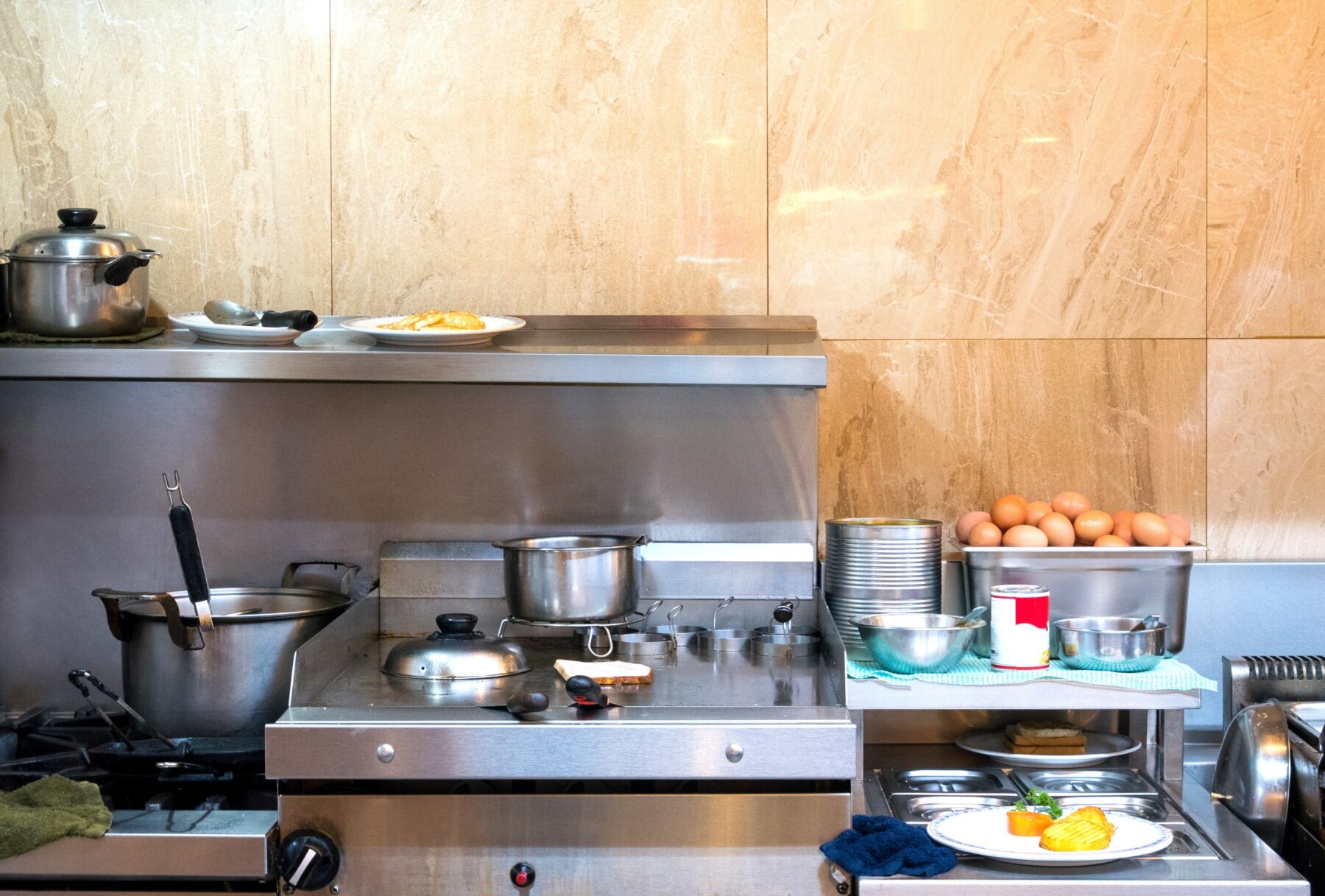飲食店の厨房設備費用と入手方法｜効率的なリフォームガイド